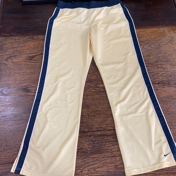 Nike Pants & Jumpsuits Nike Womans Basketball Warm Ups Size M 8
